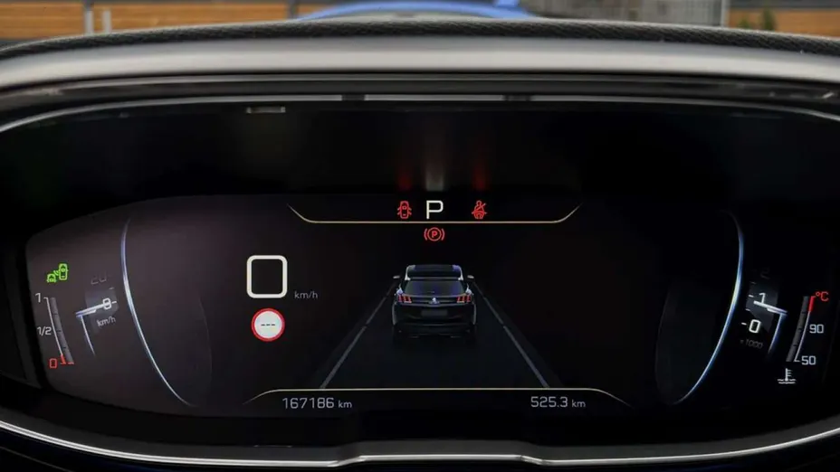 PEUGEOT 3008 -