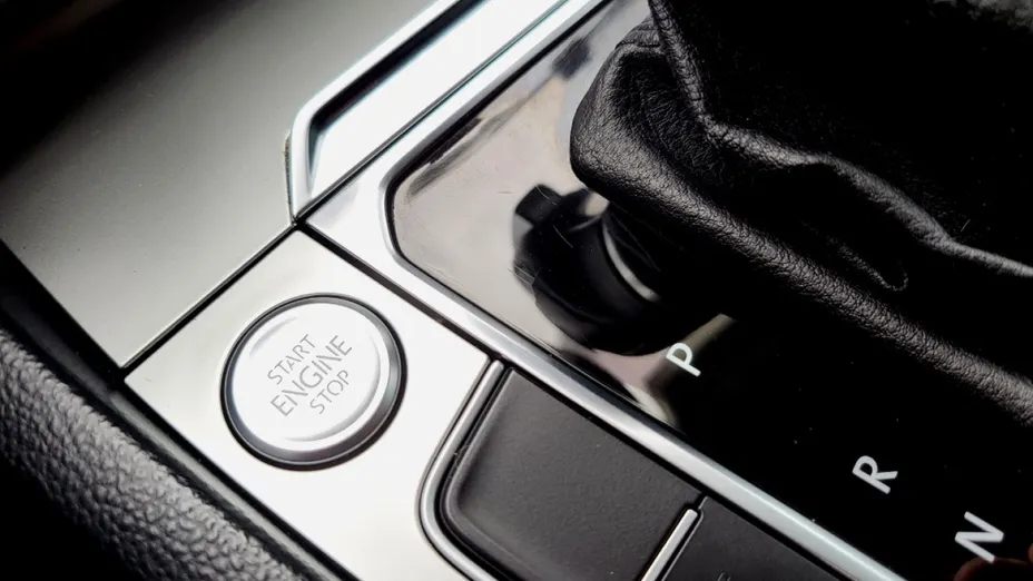 VOLKSWAGEN Passat -
