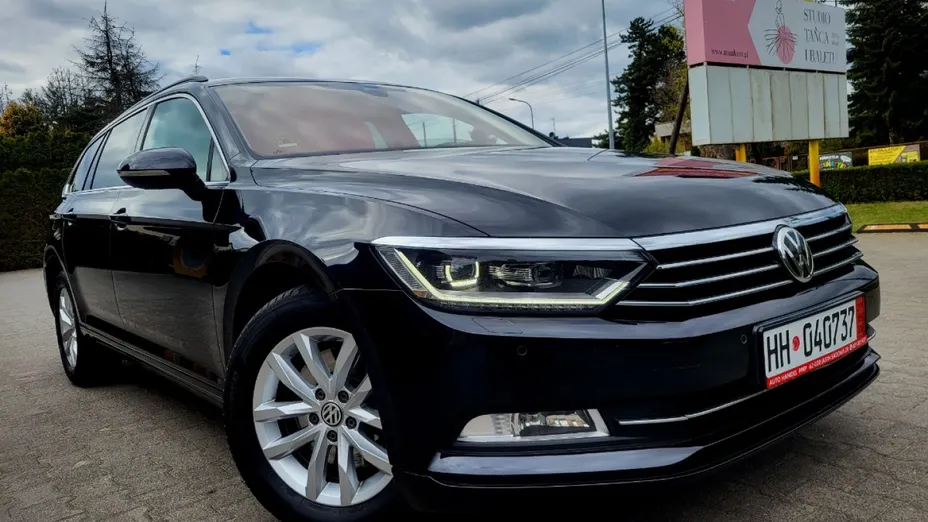 VOLKSWAGEN Passat -