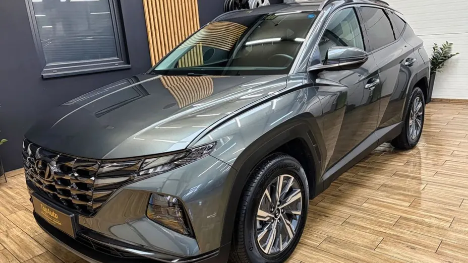 HYUNDAI Tucson -