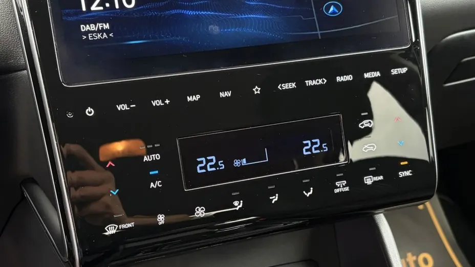 HYUNDAI Tucson -