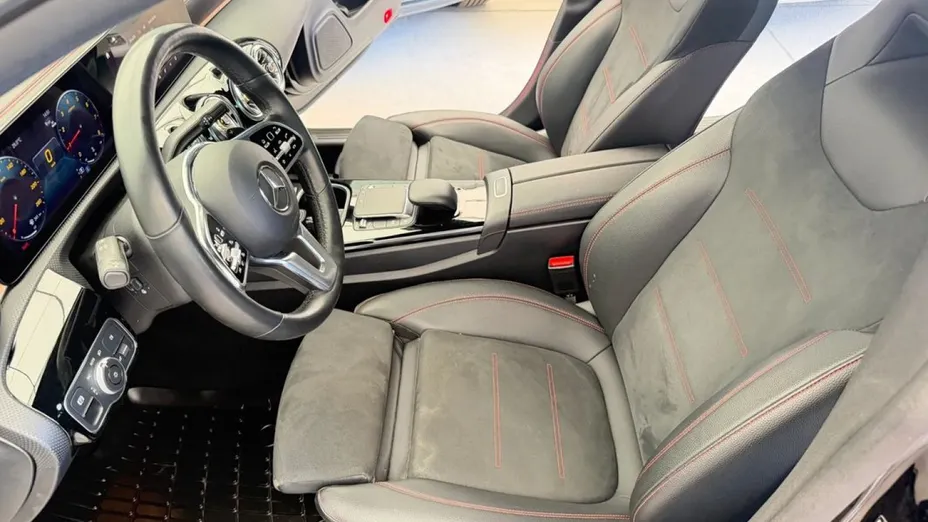 MERCEDES-BENZ CLA -