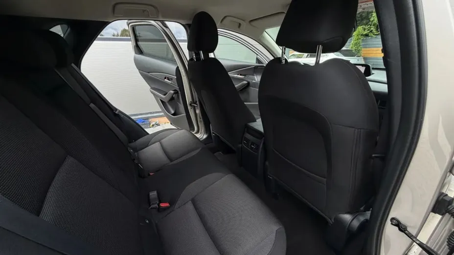MAZDA CX-30 -