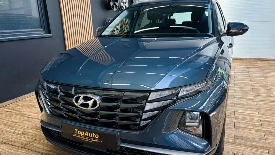 HYUNDAI Tucson -