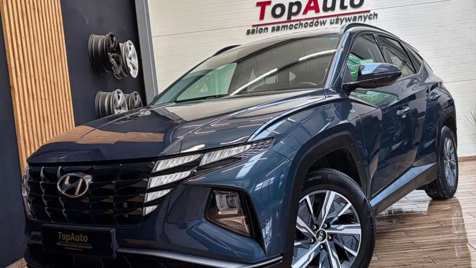 HYUNDAI Tucson -