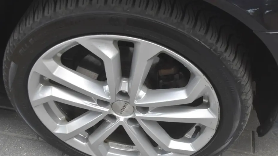 VOLVO S80 -