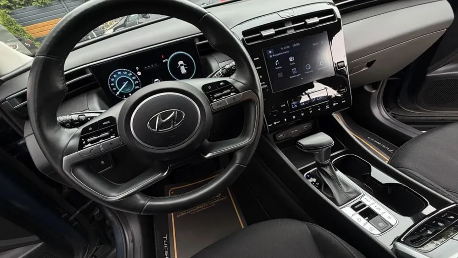 HYUNDAI Tucson -
