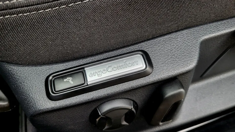 VOLKSWAGEN Passat -