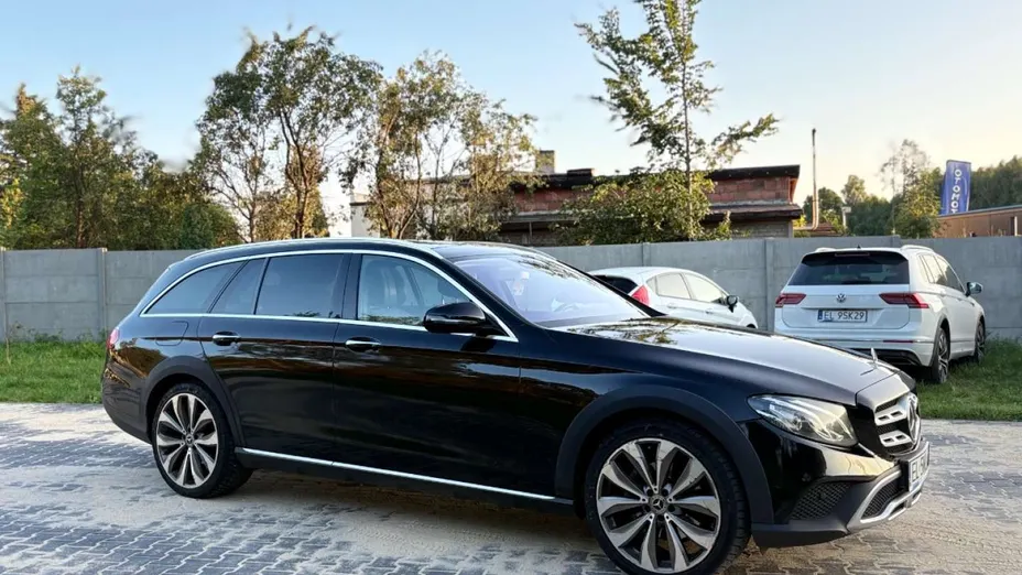 MERCEDES-BENZ E Klasa -