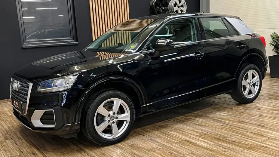 AUDI Q2 -