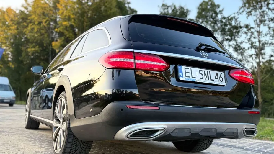 MERCEDES-BENZ E Klasa -