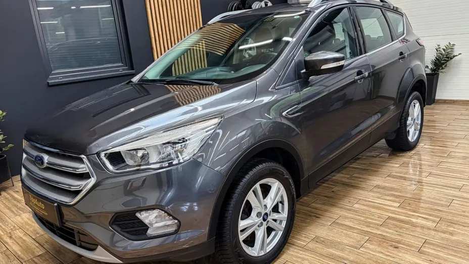 FORD Kuga -