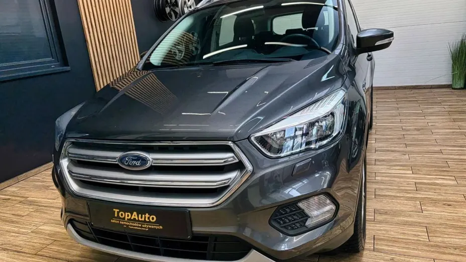 FORD Kuga -