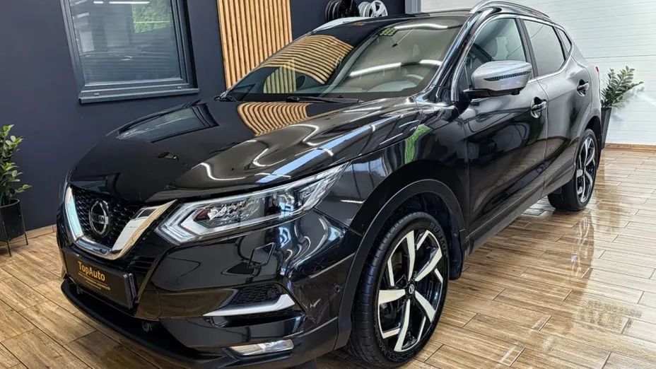 NISSAN Qashqai -