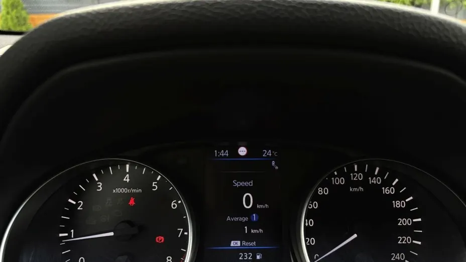 NISSAN Qashqai -