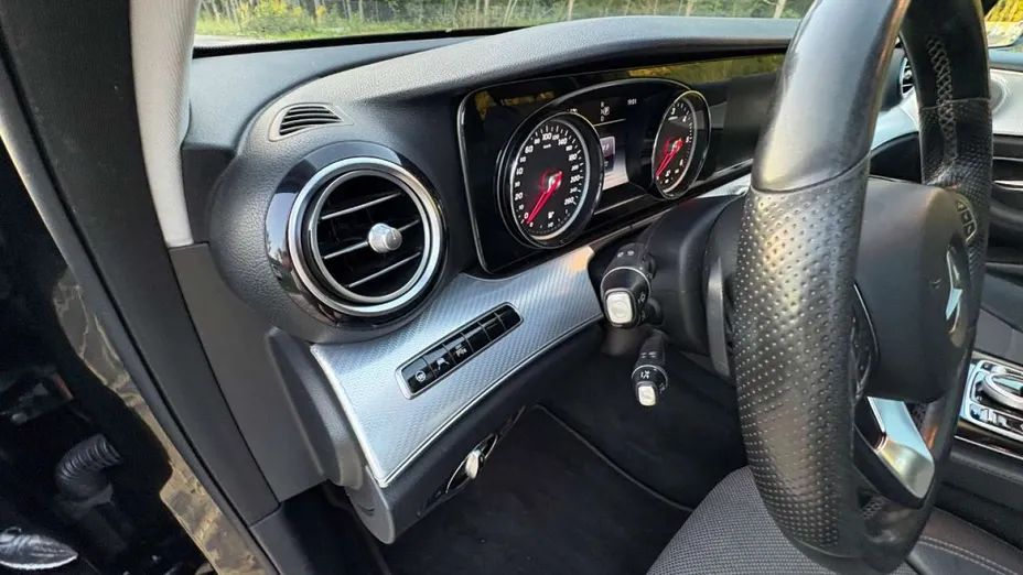MERCEDES-BENZ E Klasa -