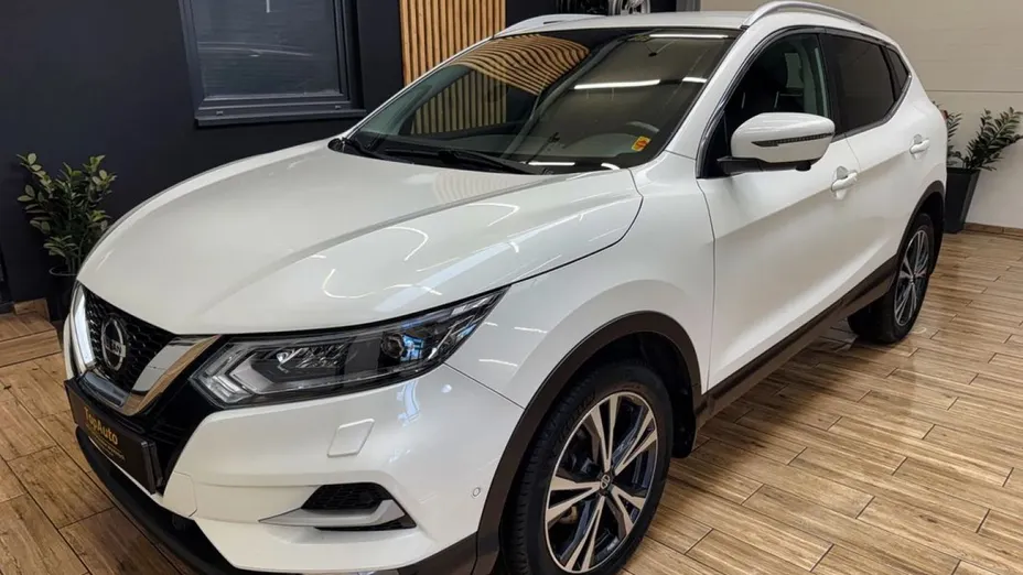 NISSAN Qashqai -