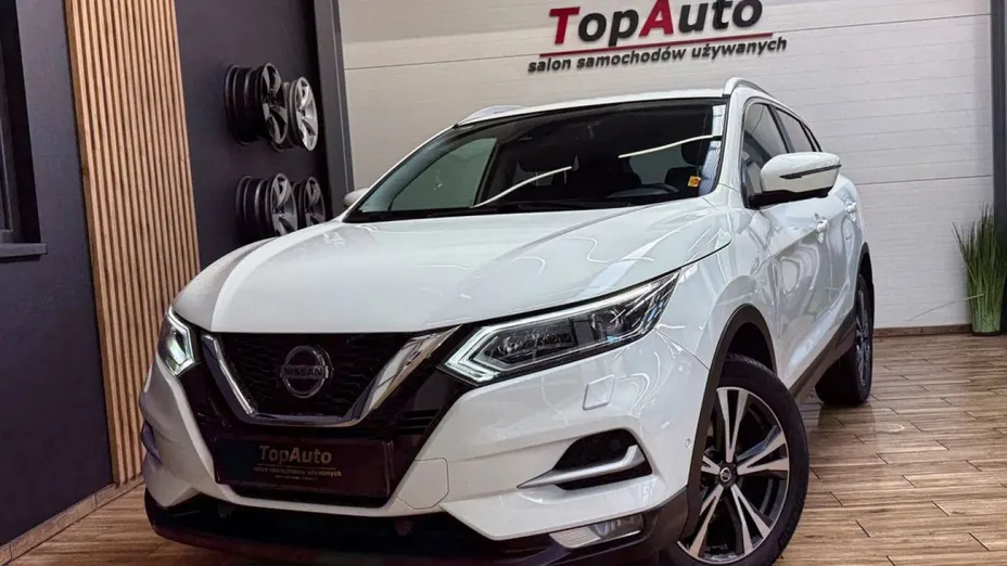 NISSAN Qashqai -