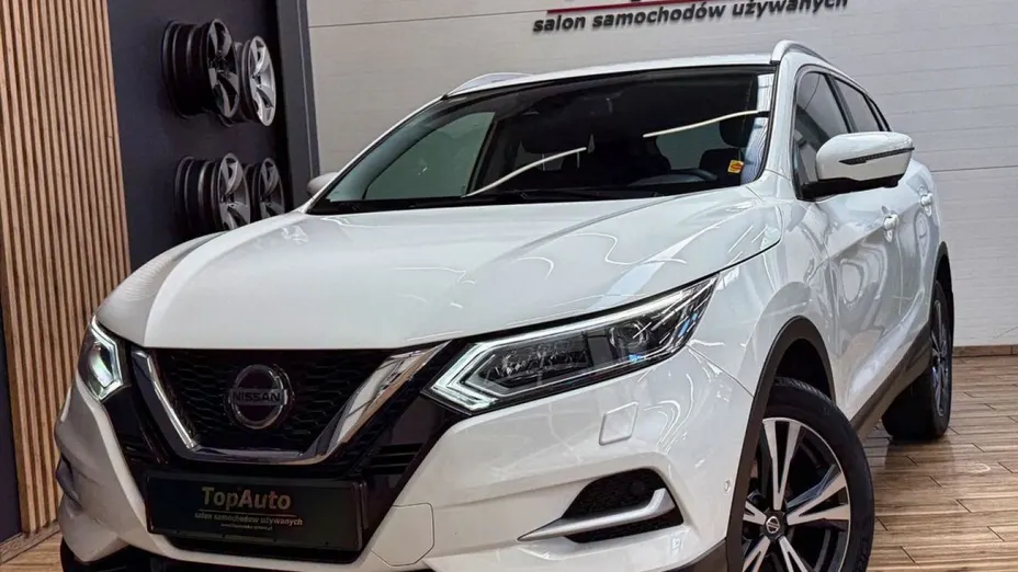 NISSAN Qashqai -