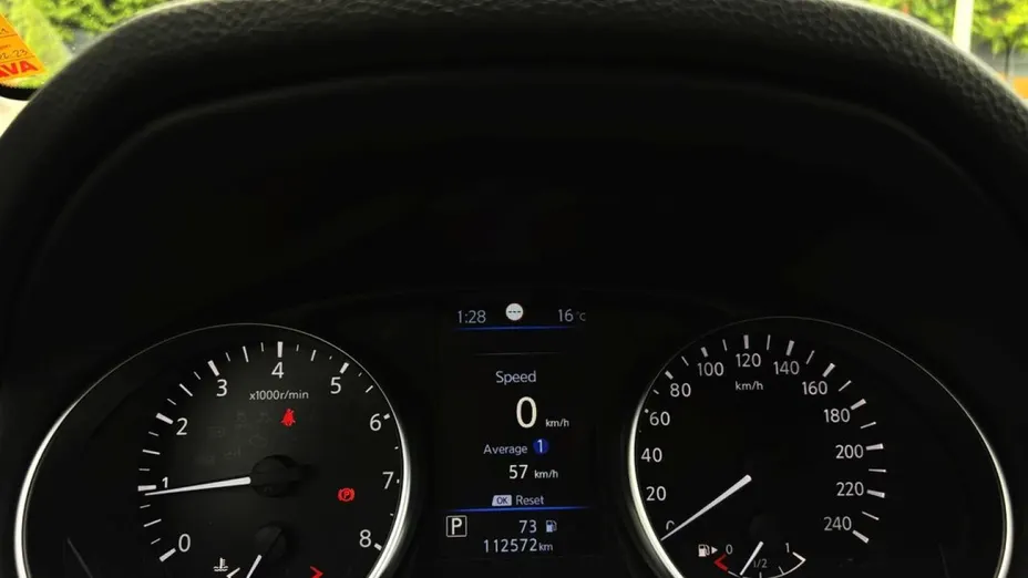 NISSAN Qashqai -