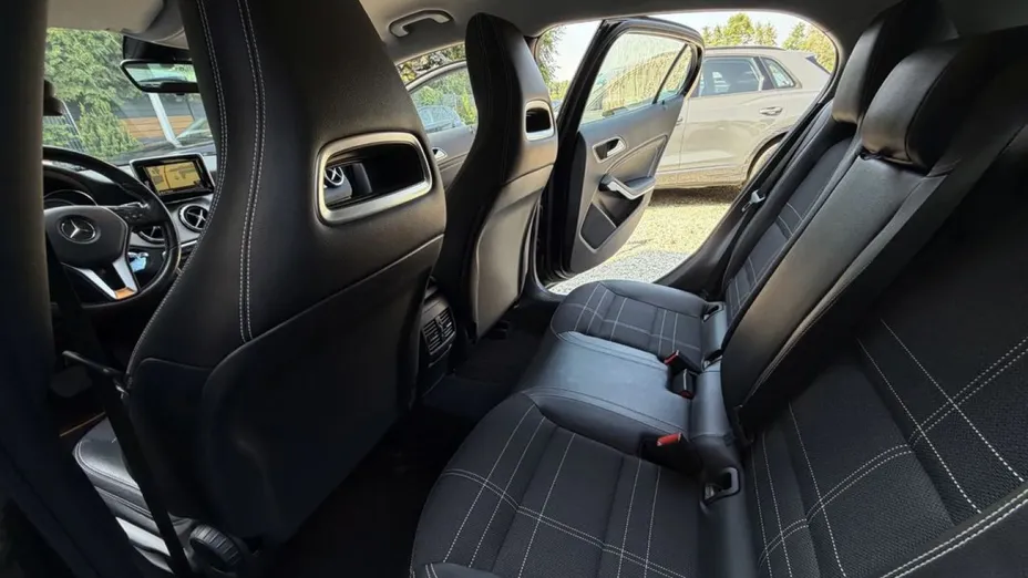 MERCEDES-BENZ GLA -