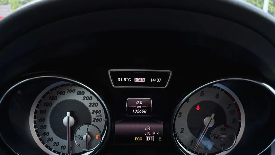 MERCEDES-BENZ GLA -