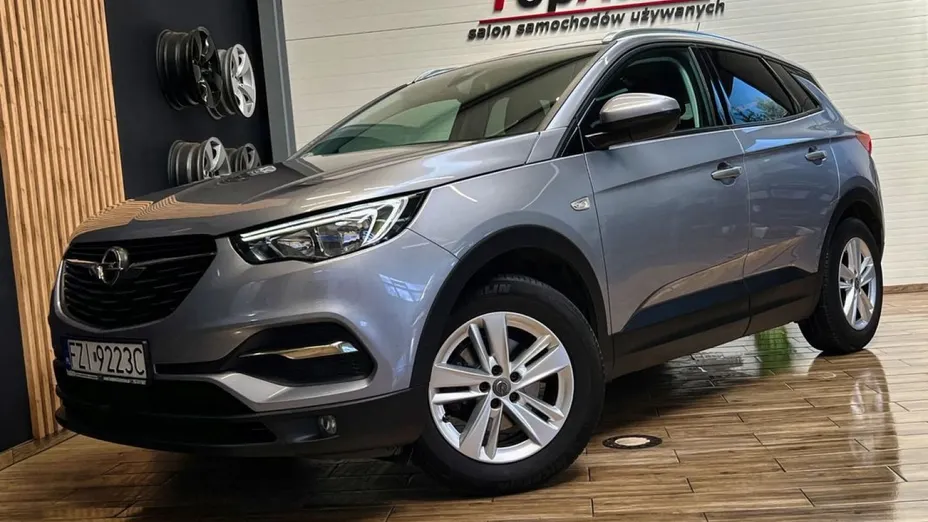 OPEL Grandland X -