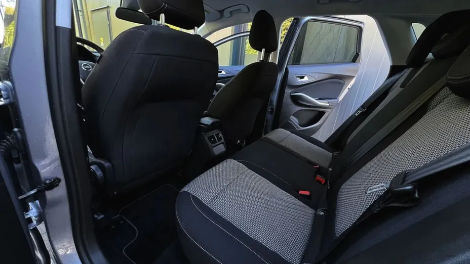OPEL Grandland X -