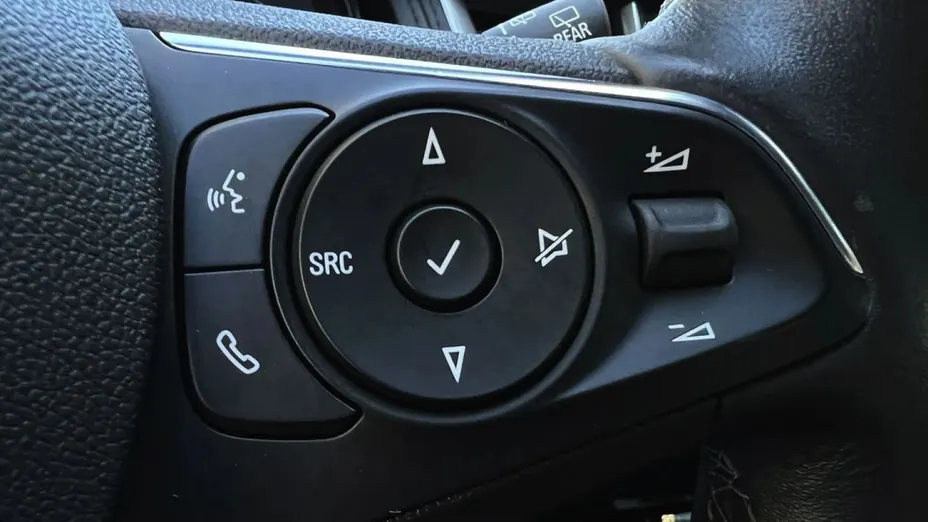 OPEL Grandland X -