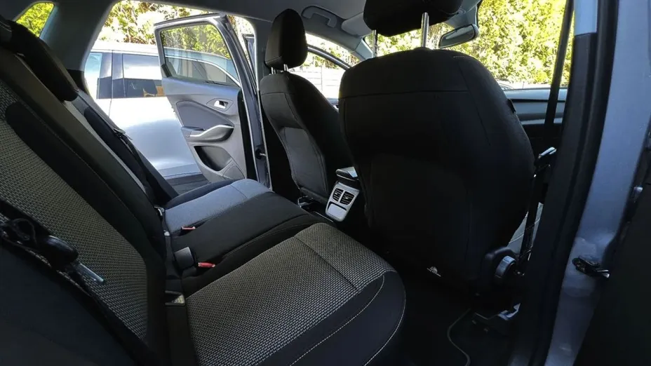 OPEL Grandland X -