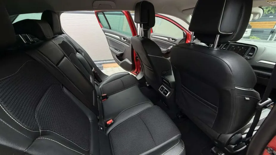 RENAULT Megane -