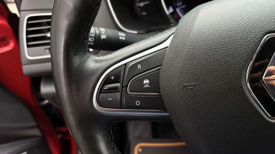 RENAULT Megane -