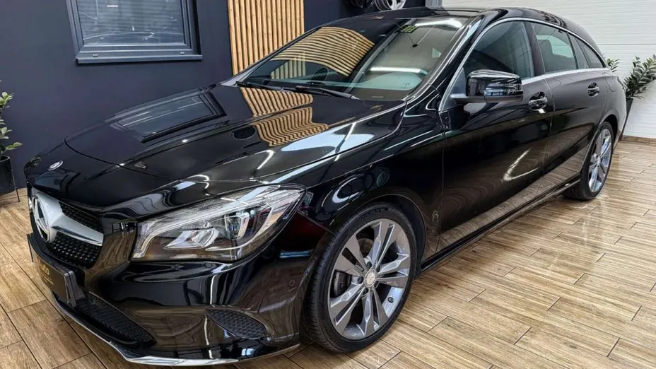 MERCEDES-BENZ CLA -