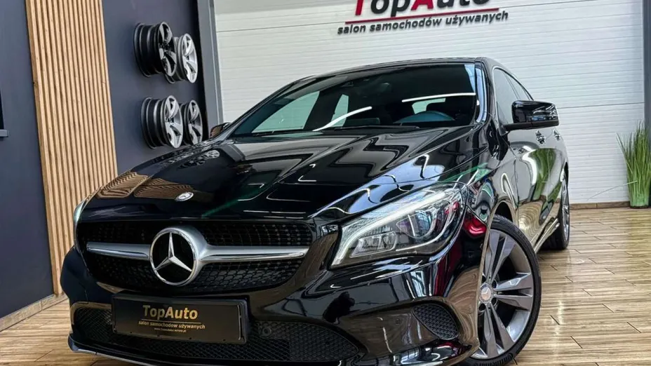 MERCEDES-BENZ CLA -