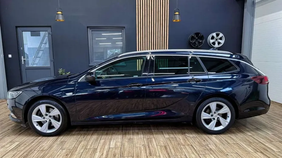 OPEL Insignia -