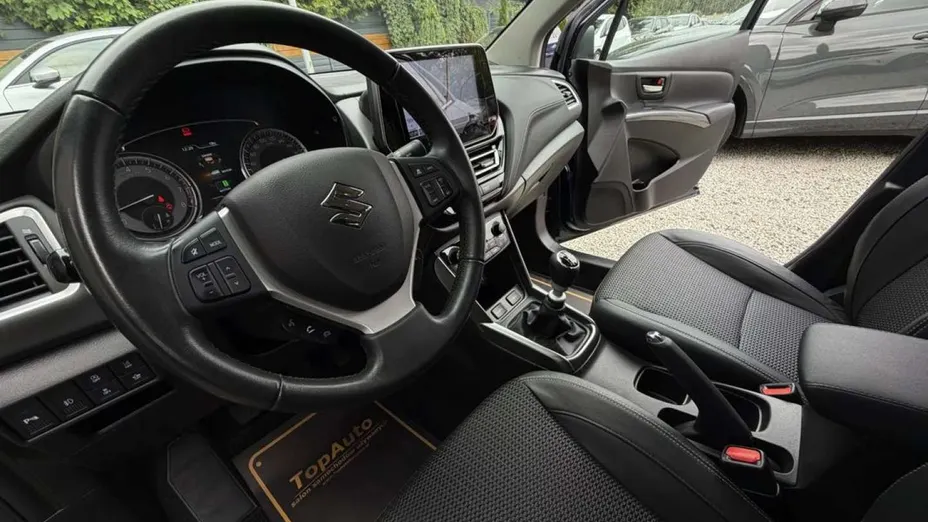 SUZUKI SX4 -