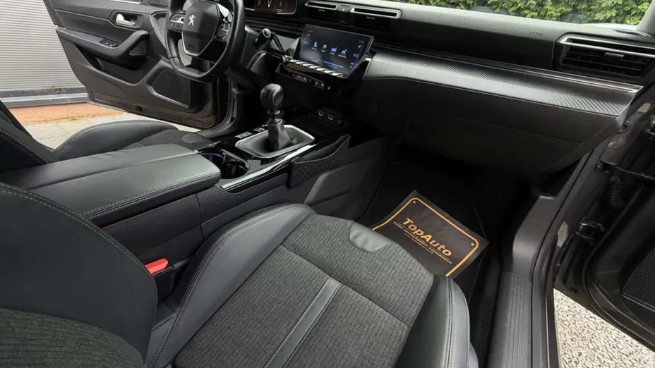 PEUGEOT 508 -