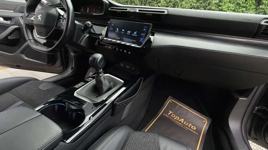 PEUGEOT 508 -