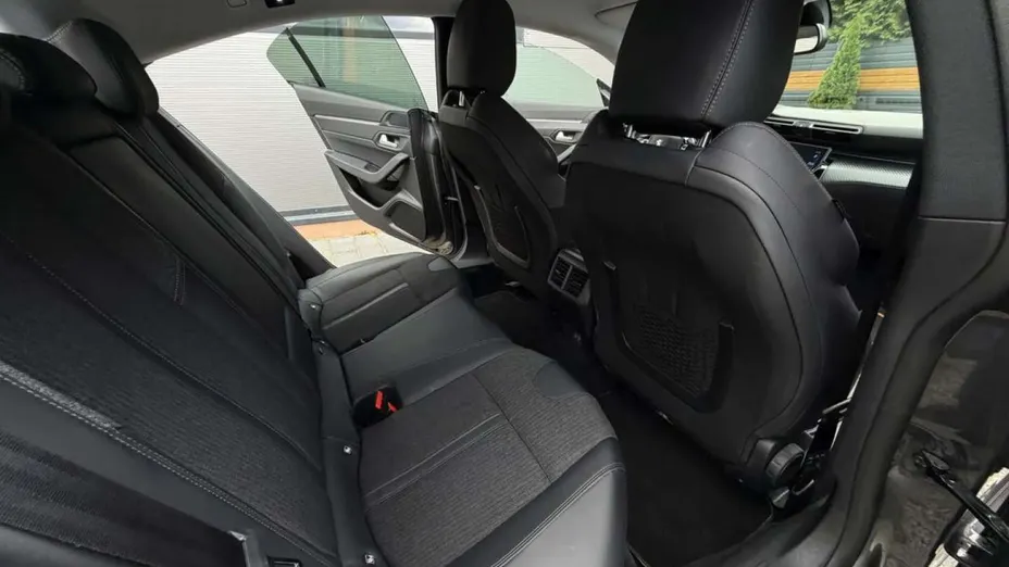 PEUGEOT 508 -
