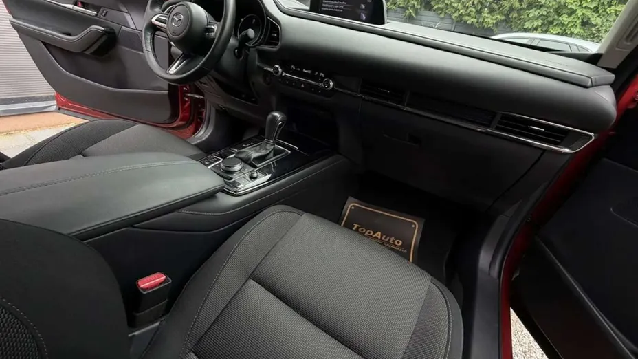 MAZDA CX-30 -