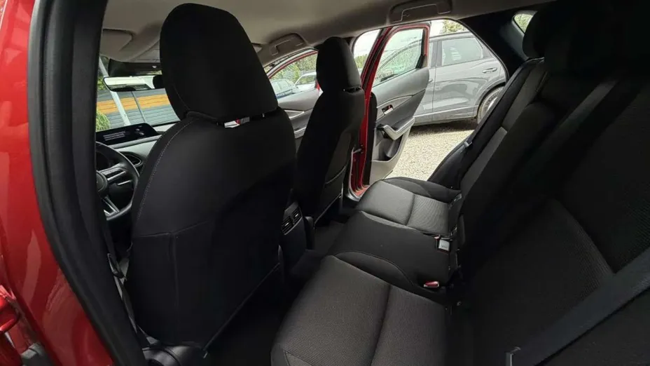 MAZDA CX-30 -