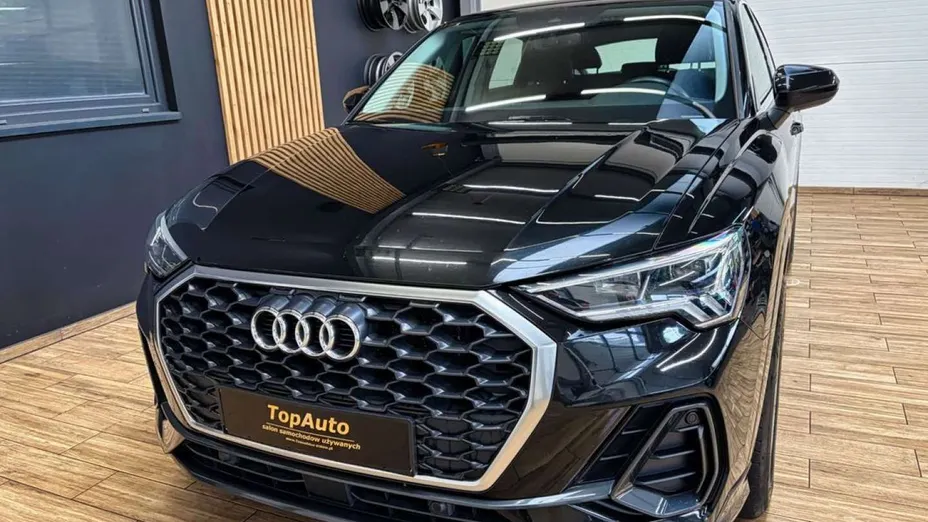 AUDI Q3 Sportback -