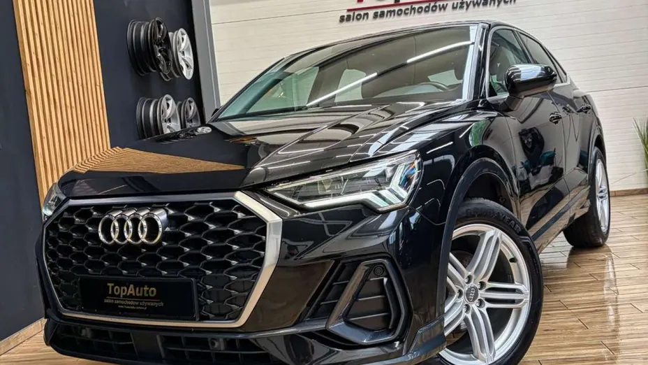 AUDI Q3 Sportback -
