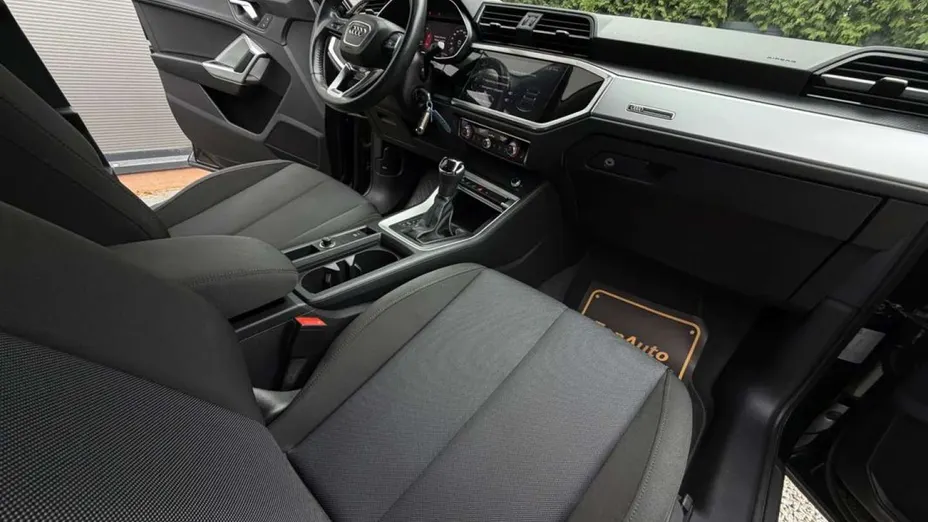 AUDI Q3 Sportback -