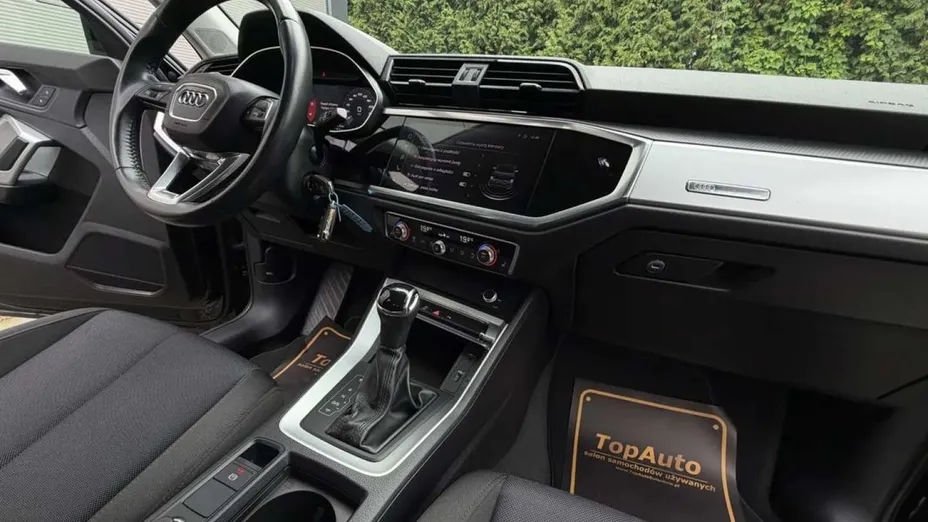 AUDI Q3 Sportback -