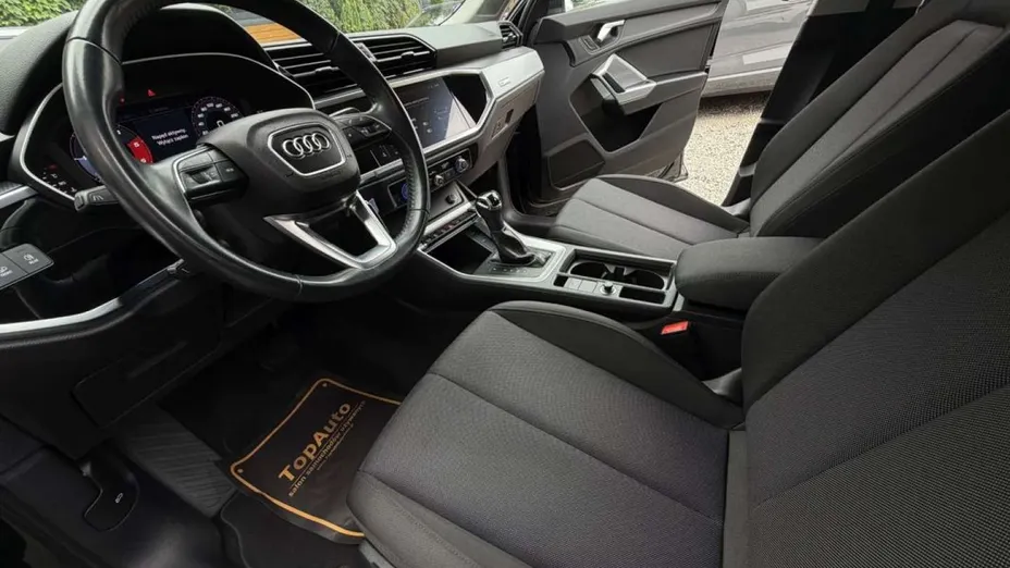 AUDI Q3 Sportback -