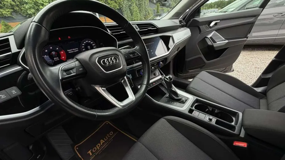 AUDI Q3 Sportback -