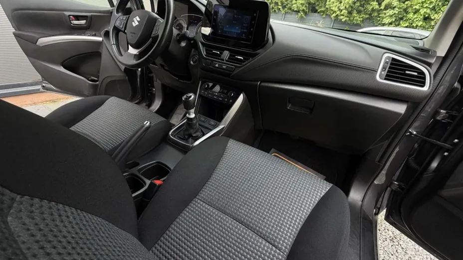 SUZUKI SX4 -