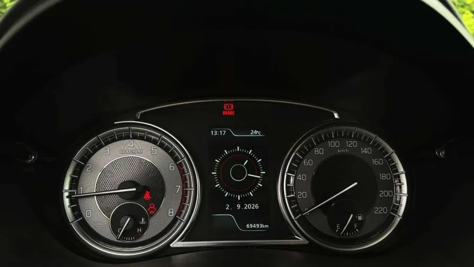 SUZUKI SX4 -
