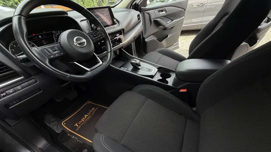 NISSAN Qashqai -